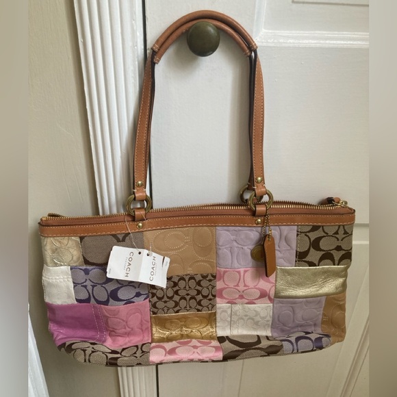 NEW LOWER PRICE VINTAGE Coach F11711 m patchwork tote pink & gold NEW WITH TAGS - Picture 3 of 15